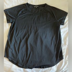 Athleta workout tee